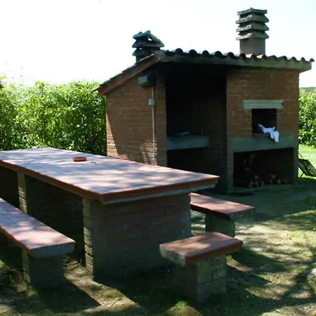 One Bedroom With Shared Pool Garden&wifi At Appartement